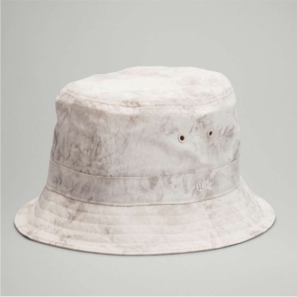 Lululemon On My Level Bucket Hat in Aquila White Opal Multi Size S/M